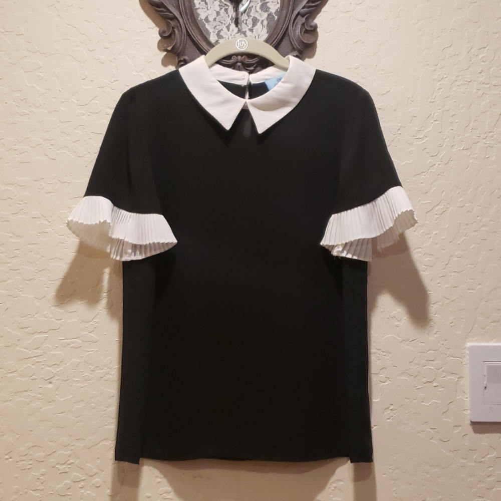 Beautiful and Elegant blouse